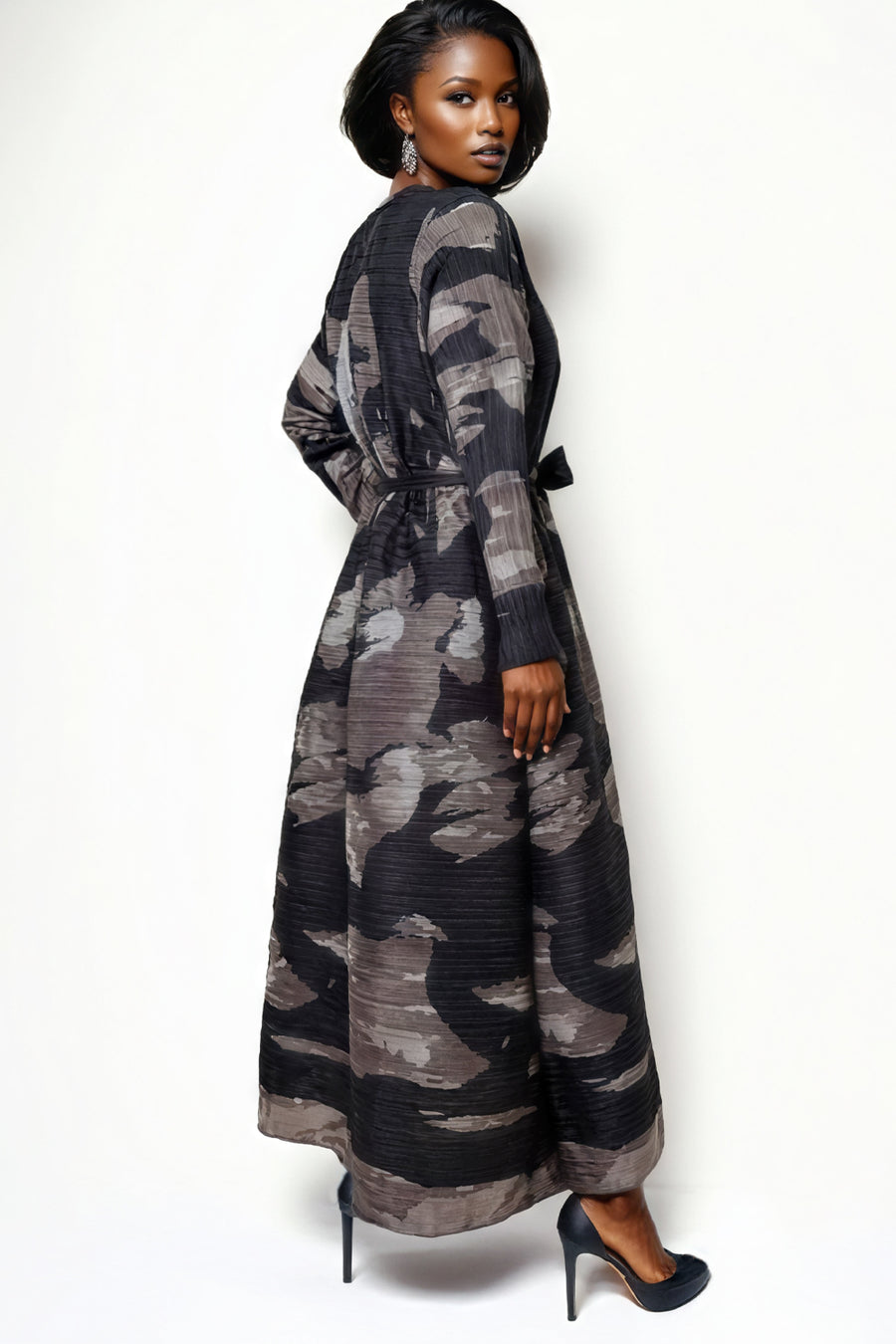 N2503 TONAL SYMMETRY CRINKLED MAXI DRESS