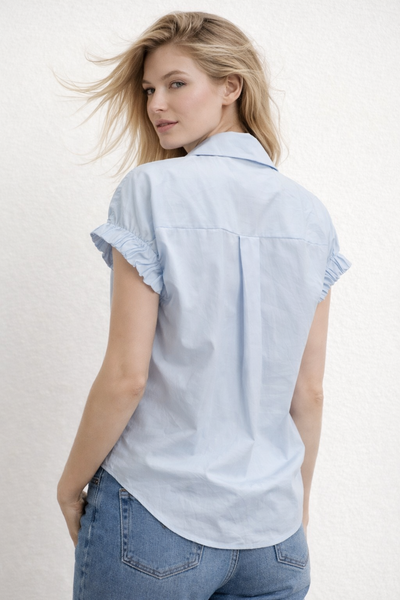 W5991 PEARL-EMBELLISHED BUTTON-DOWN TOP (BLU, WHT)