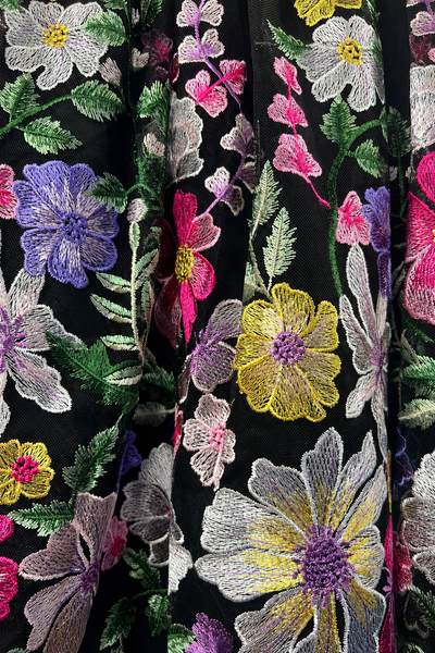 CH929 SECRET GARDEN FLORAL EMBROIDERED MIDI SKIRT