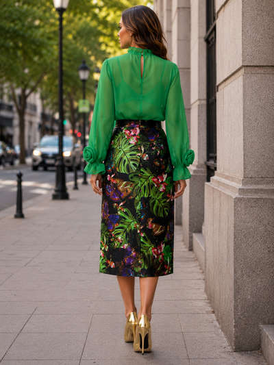 T26001 FLOWER ACCCENT NECKLINE AND CUFFED TOP (GRN, PRPL)