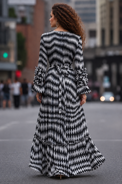 GF17968 CHECKERED FARESLEEVE MAXI DRESS
