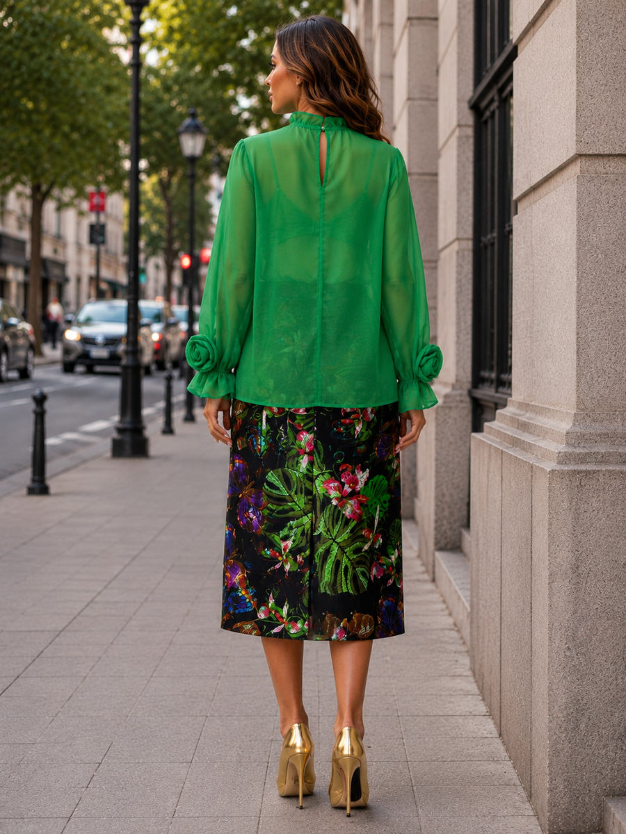 T26001 FLOWER ACCCENT NECKLINE AND CUFFED TOP (GRN, PRPL)