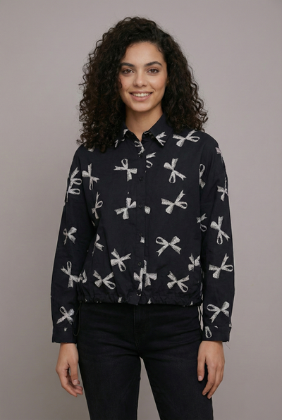 T25036 BUTTONDOWN BOW TIE TOP