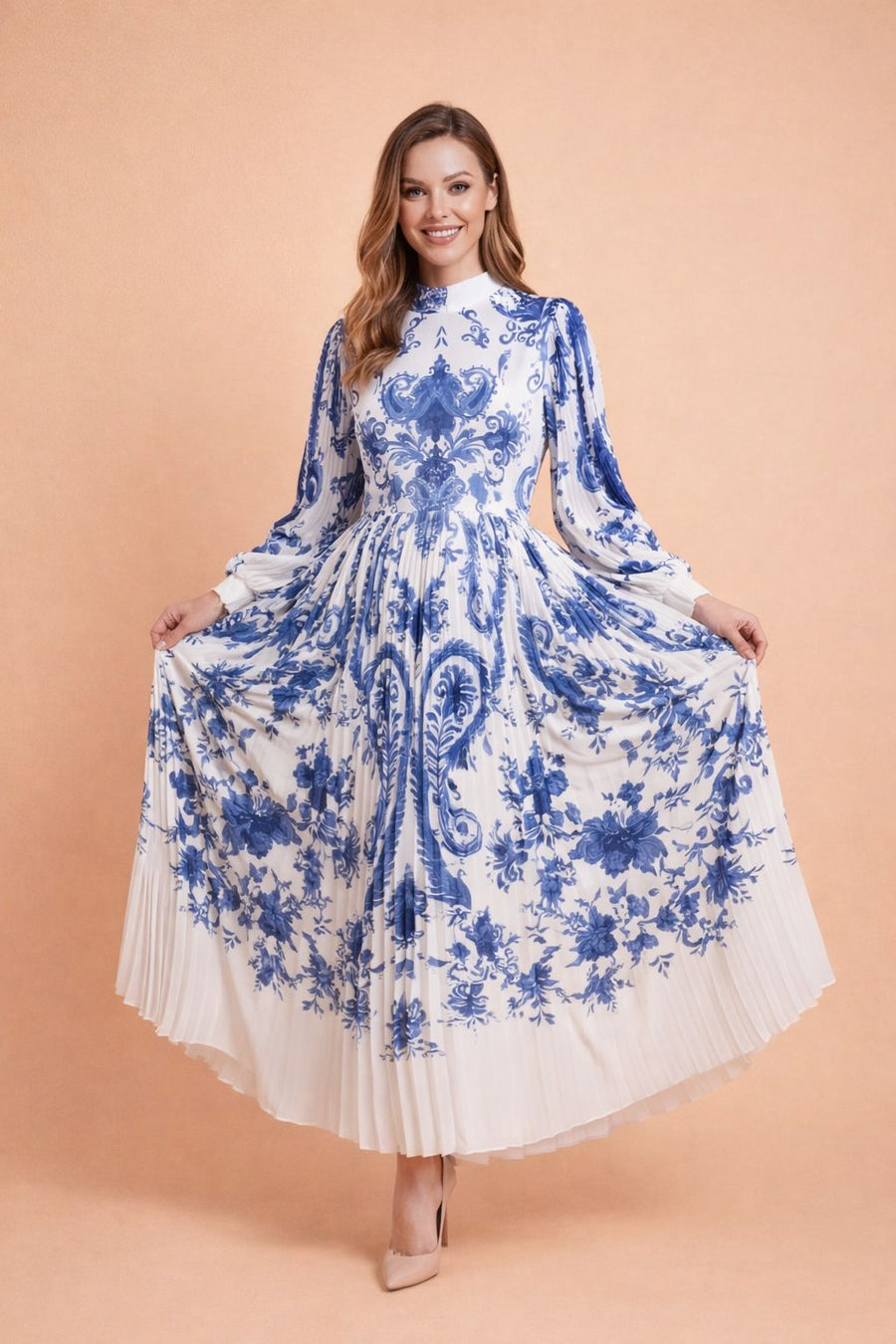 X8046 SCROLL PRINT PLEATED MAXI DRESS