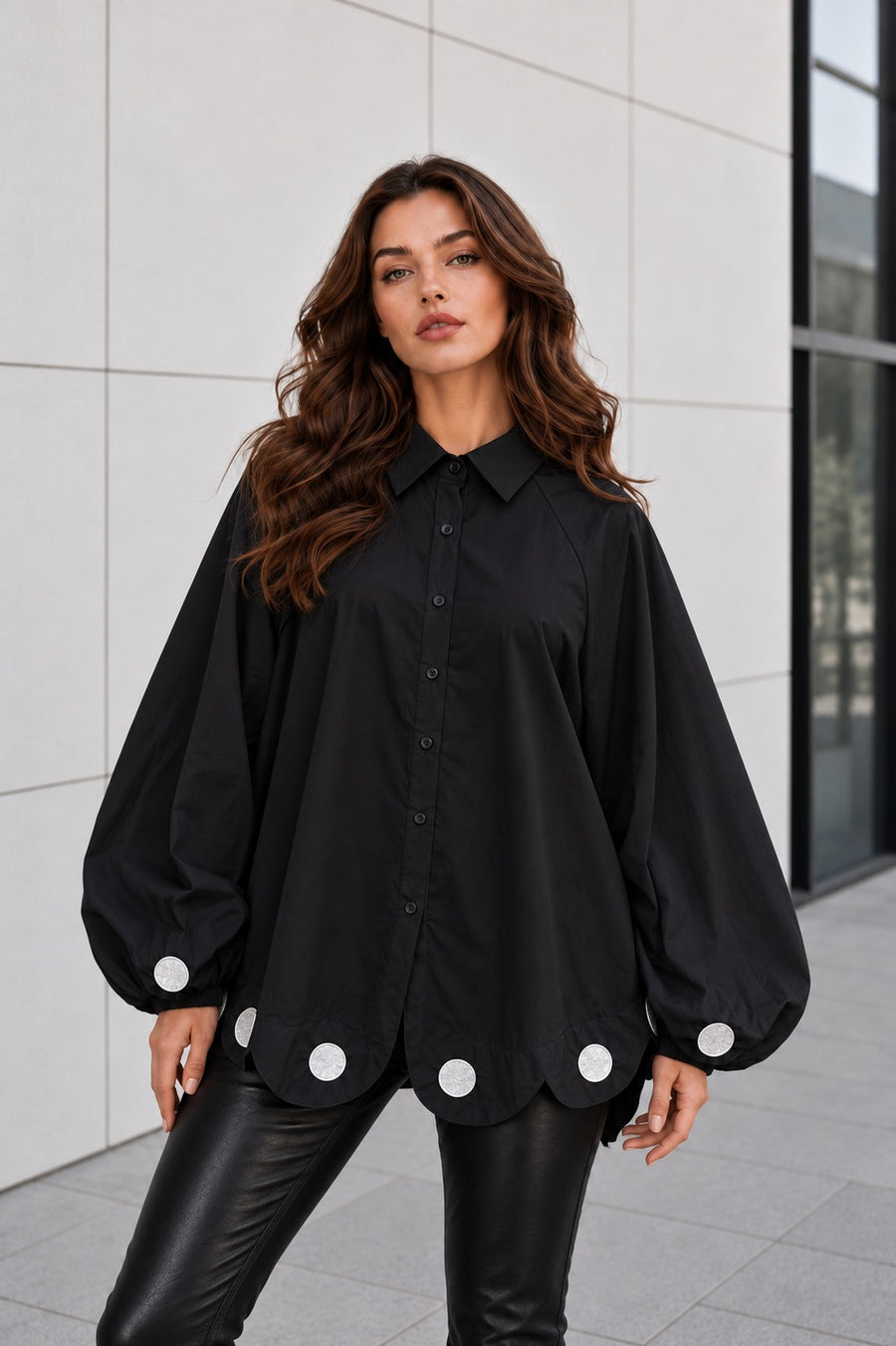S3176 POLKA DOT SCALLOPED HEM OVERSIZED TOP
